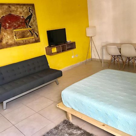 Jr Suite En Zona Residencial Linda Vista - Magnifica Ubicacion Y Tranquilidad. Монтерей Екстериор снимка