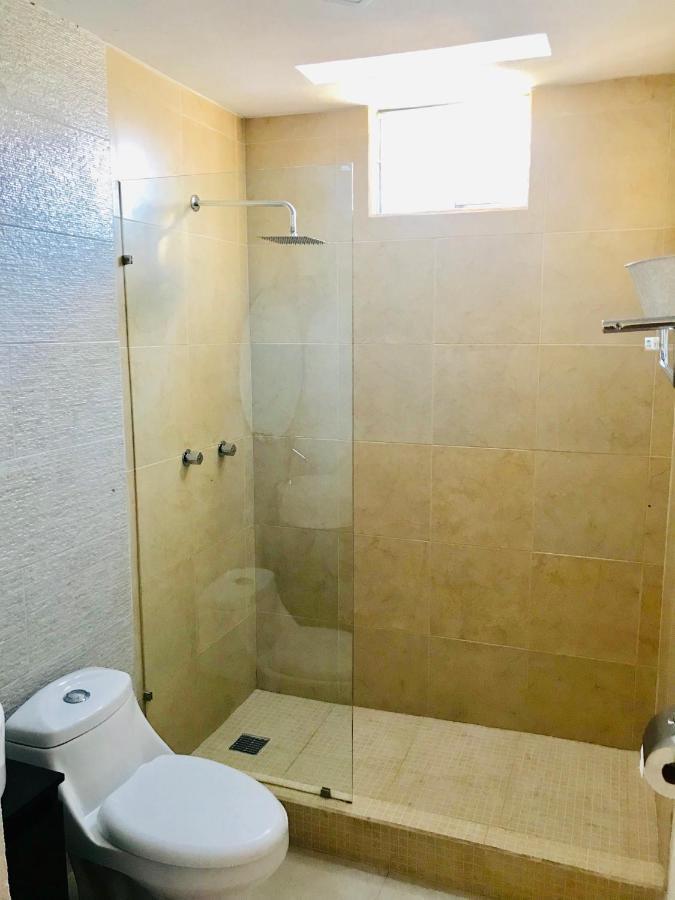 Jr Suite En Zona Residencial Linda Vista - Magnifica Ubicacion Y Tranquilidad. Монтерей Екстериор снимка
